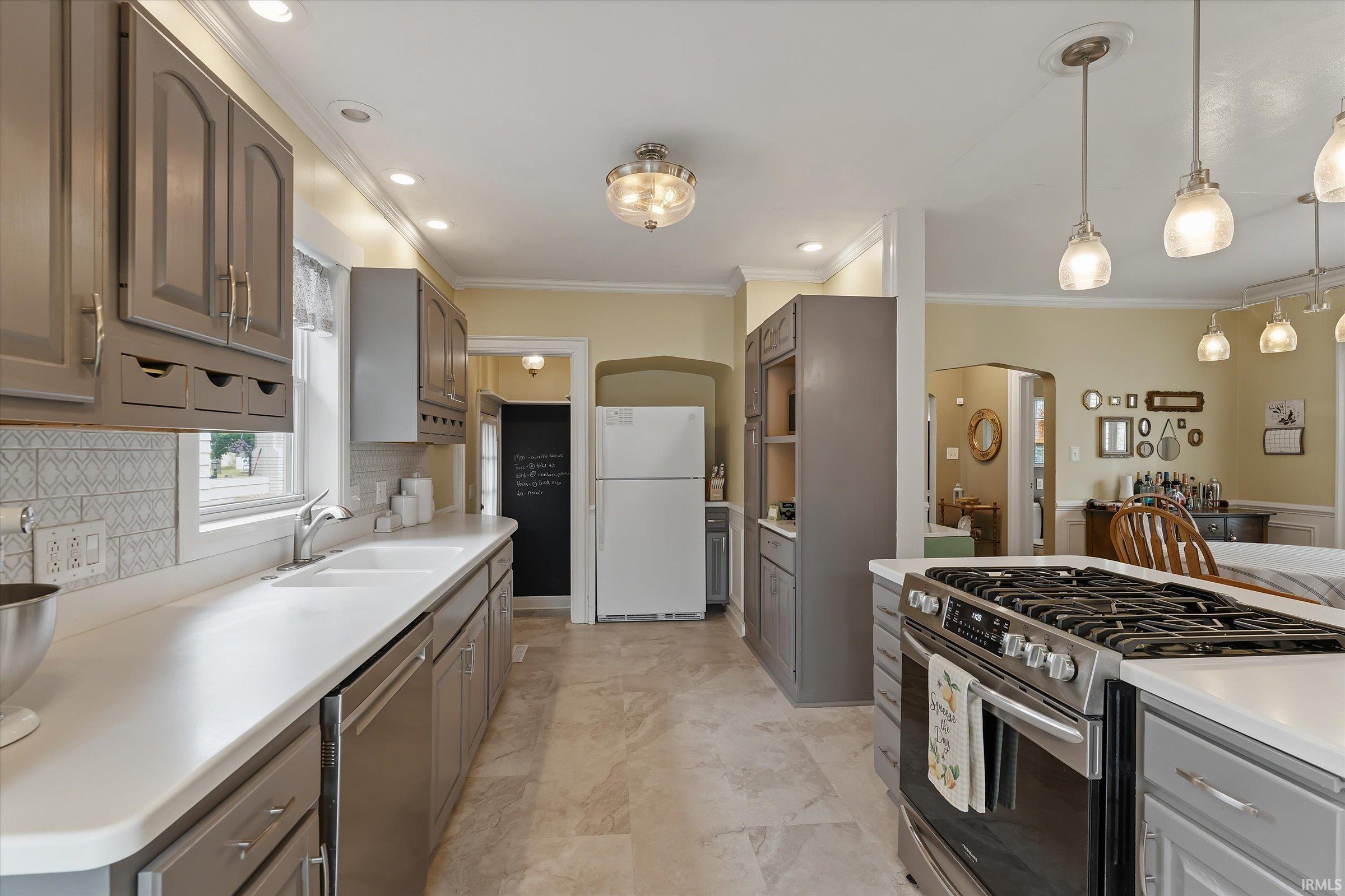 1160 E Victoria Street South Bend IN 46614