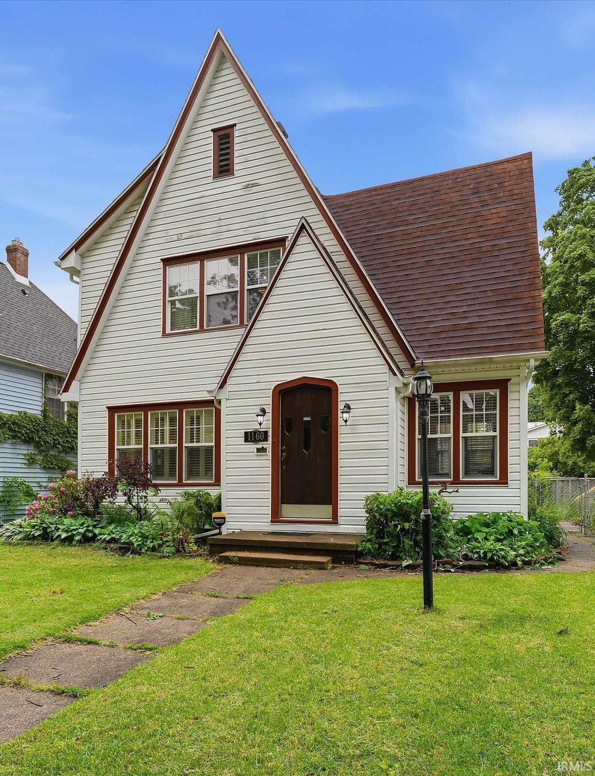 1160 E Victoria Street South Bend IN 46614
