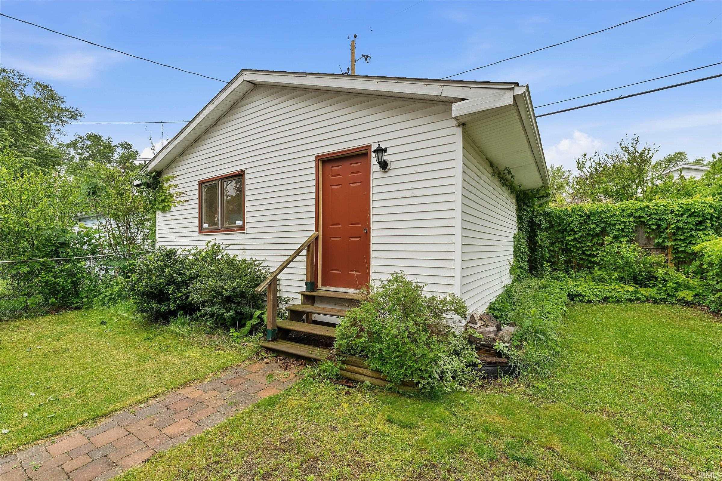 1160 E Victoria Street South Bend IN 46614