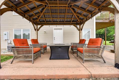9833 S Tailwater Drive Bloomington IN 47401