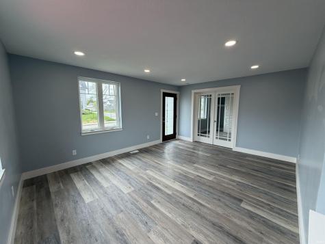 1049 Oak Street Huntington IN 46750
