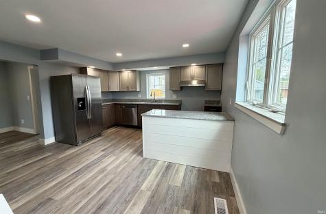 1049 Oak Street Huntington IN 46750