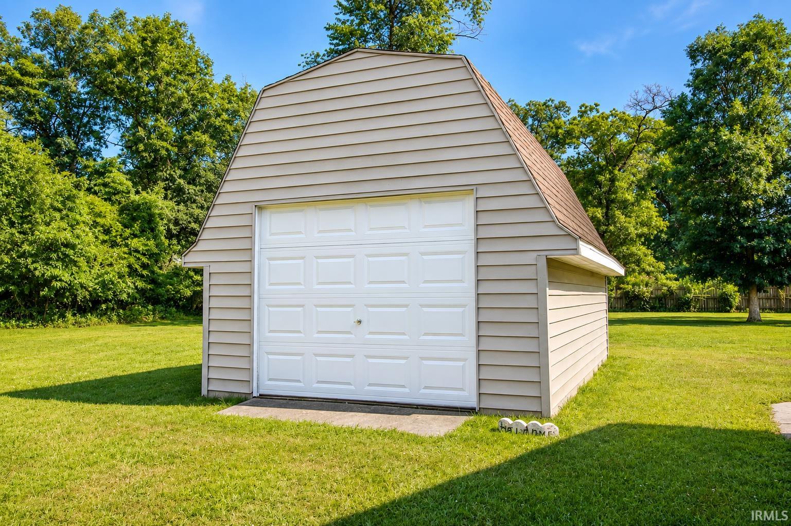 2105 S Tribue Drive Knox IN 46534