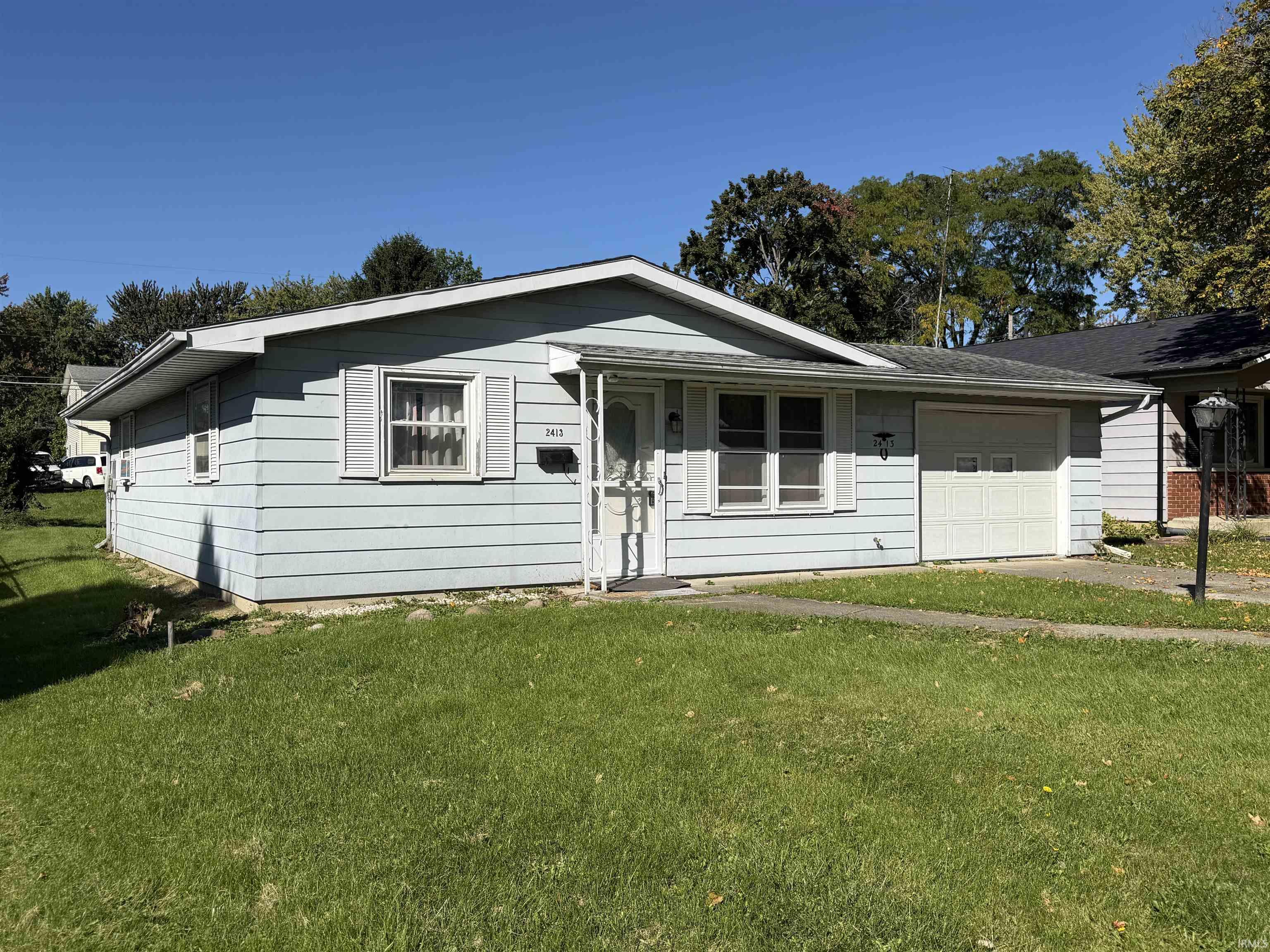 2413 Nordholme Avenue Fort Wayne IN 46805