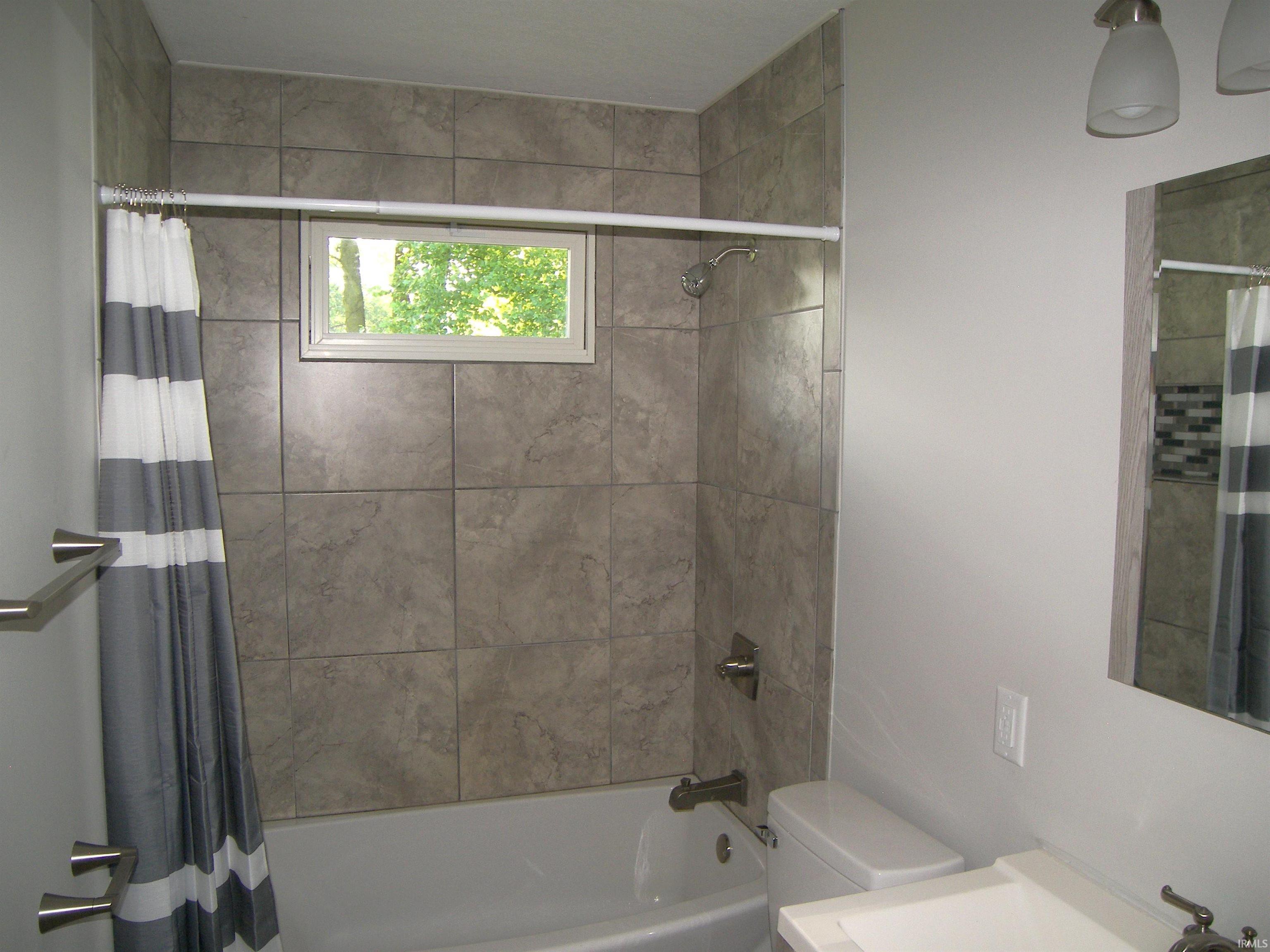 8138 Rose Road Plymouth IN 46563