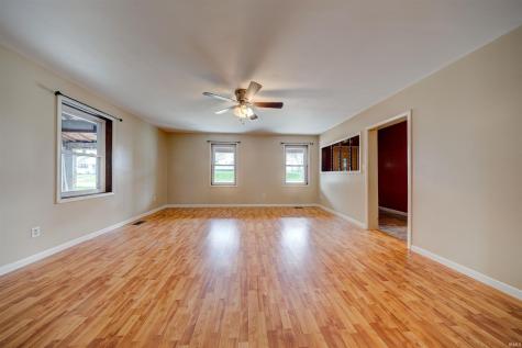 703 NW 1st Street Washington IN 47501