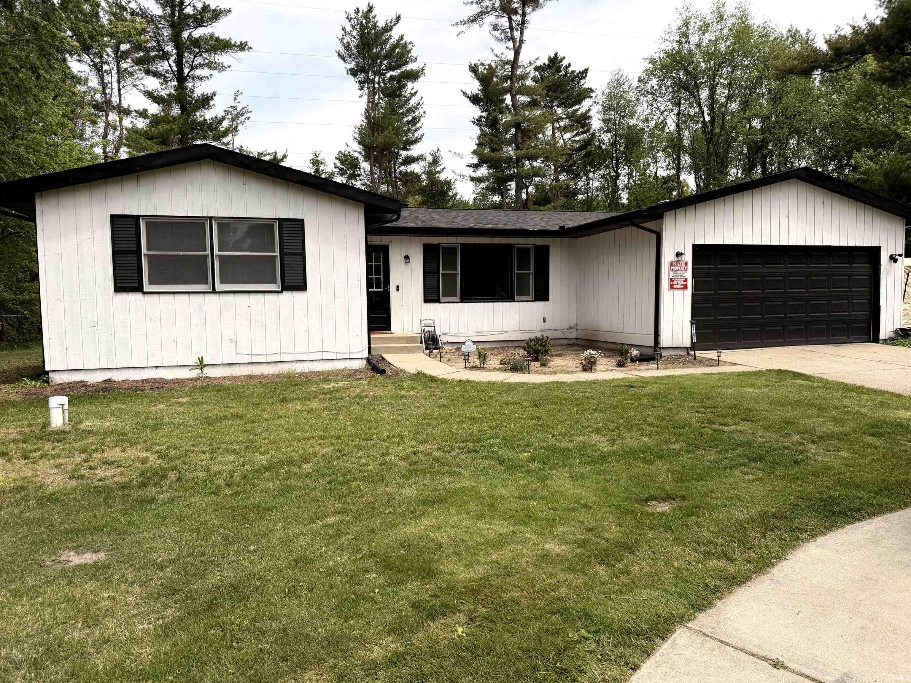 51822 Currant Road Granger IN 46530