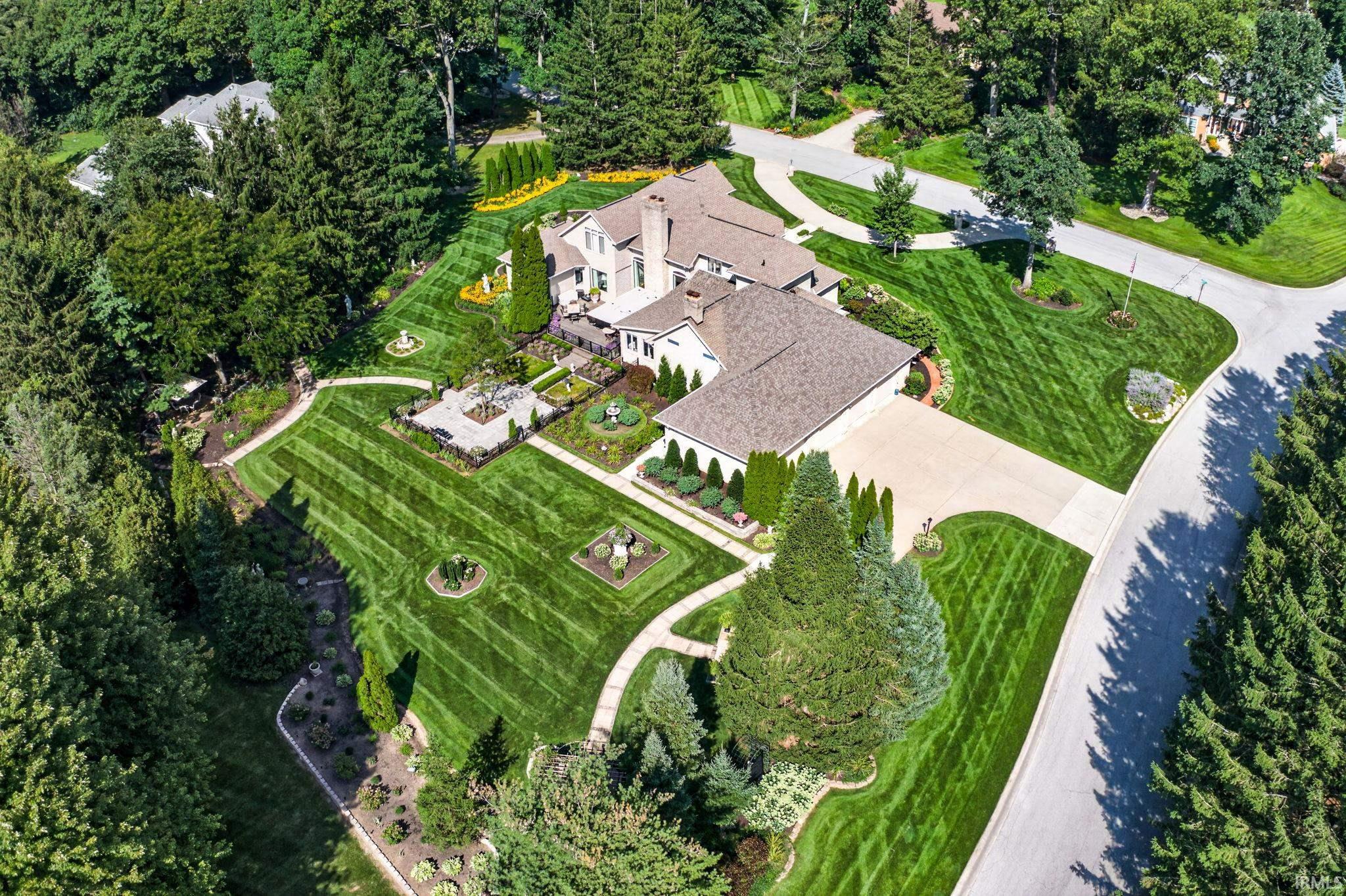 51593 Norwich Drive Granger IN 46530