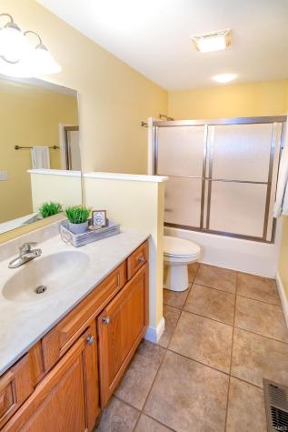 9044 Big Hill Road Evansville IN 47711