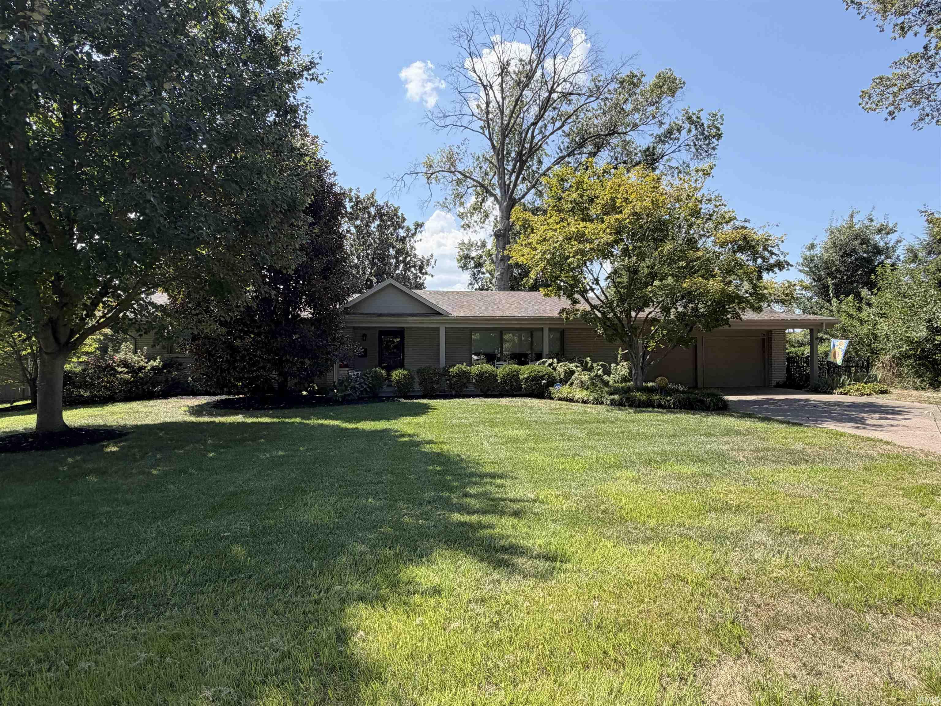Evansville IN, 931 S Colony Road