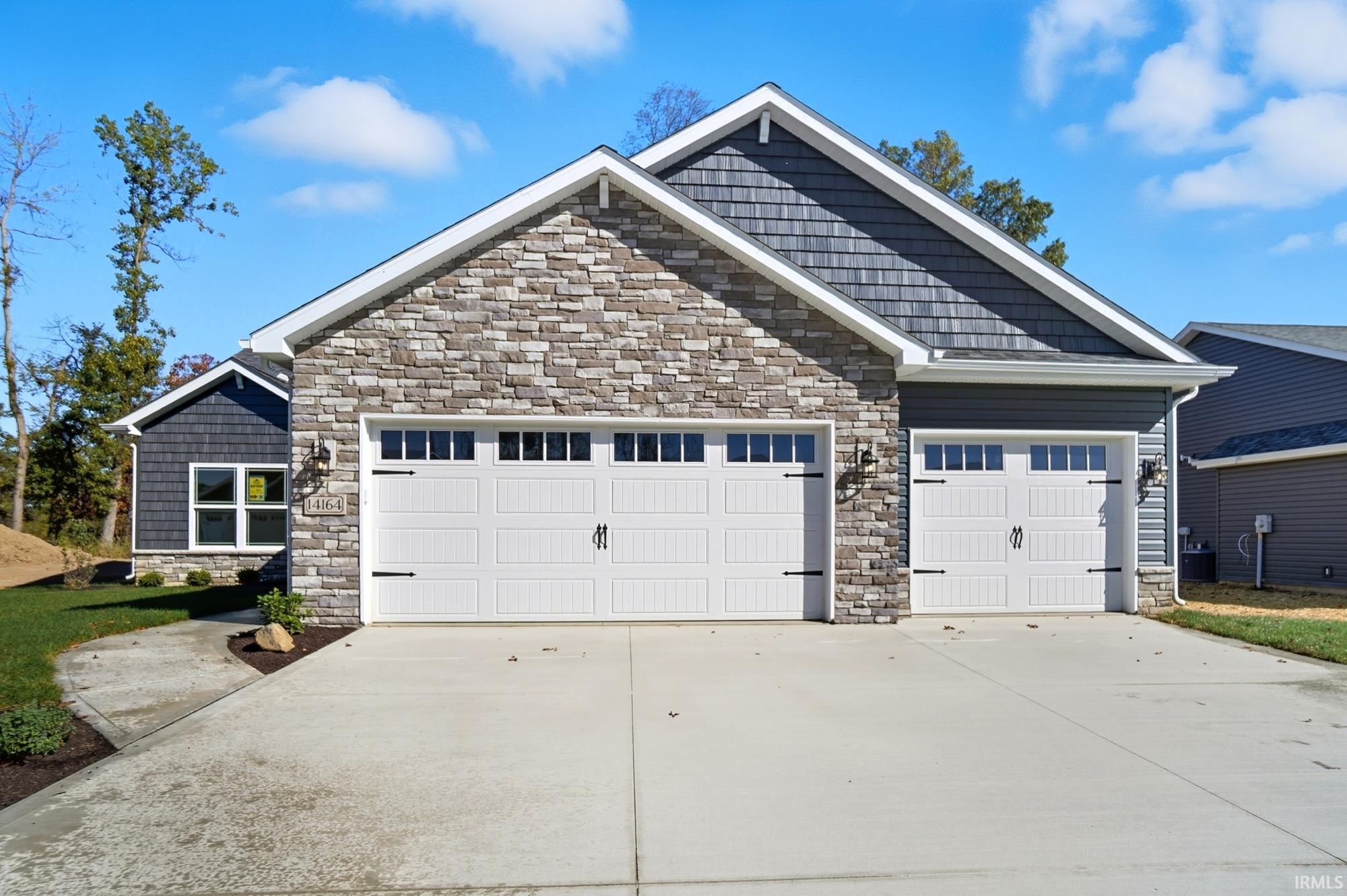 14164 Hughies Cove Fort Wayne IN 46845