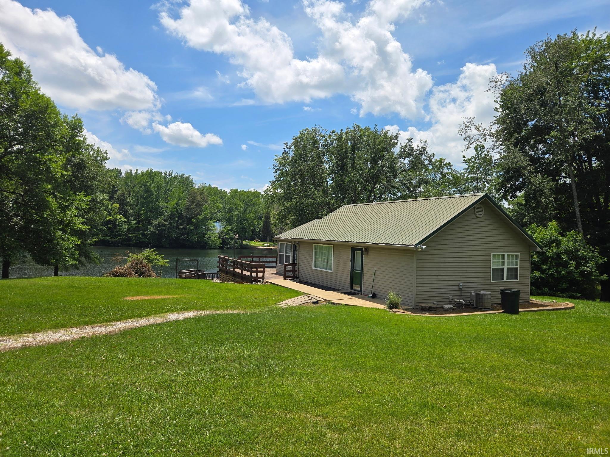 11751 Vienna Road Wadesville IN 47638