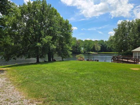 11751 Vienna Road Wadesville IN 47638