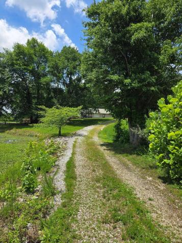 11751 Vienna Road Wadesville IN 47638