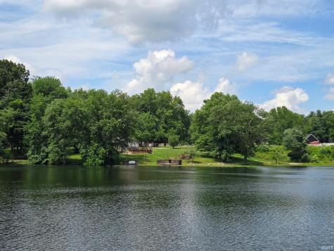 11751 Vienna Road Wadesville IN 47638
