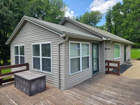 11751 Vienna Road Wadesville IN 47638
