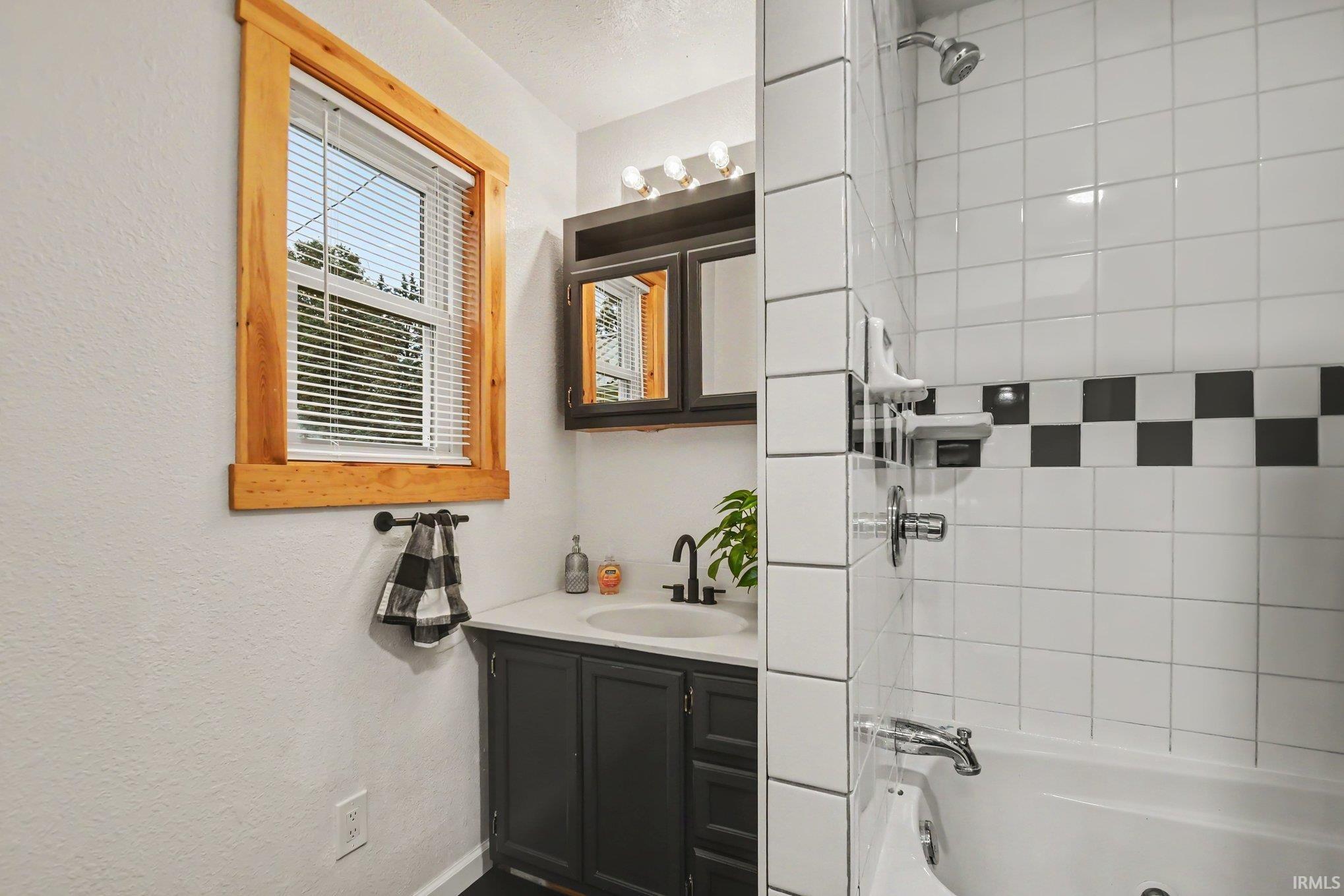 523 E Spring Street Lagrange IN 46761
