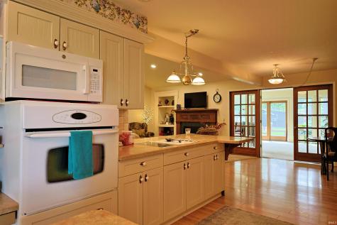 711 Laura Lane Sweetser IN 46987