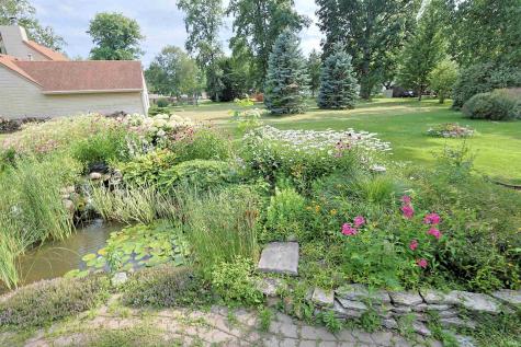 711 Laura Lane Sweetser IN 46987