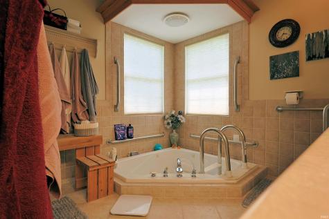 711 Laura Lane Sweetser IN 46987