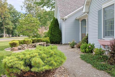 711 Laura Lane Sweetser IN 46987