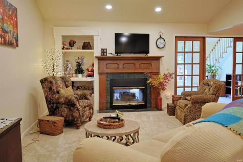 711 Laura Lane Sweetser IN 46987