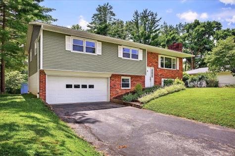 1222 E Tremont Way Bloomington IN 47401