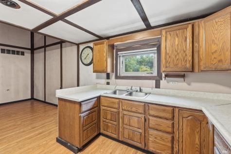 5862 E State Road 14 North Manchester IN 46510