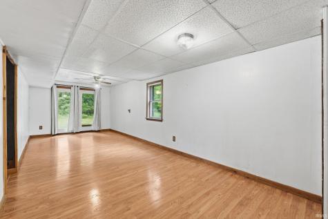 5862 E State Road 14 North Manchester IN 46510