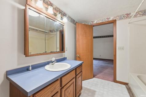 5862 E State Road 14 North Manchester IN 46510