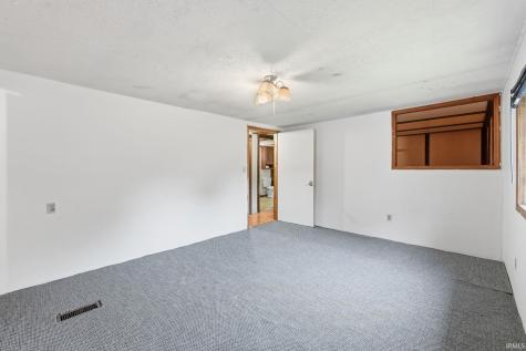 5862 E State Road 14 North Manchester IN 46510