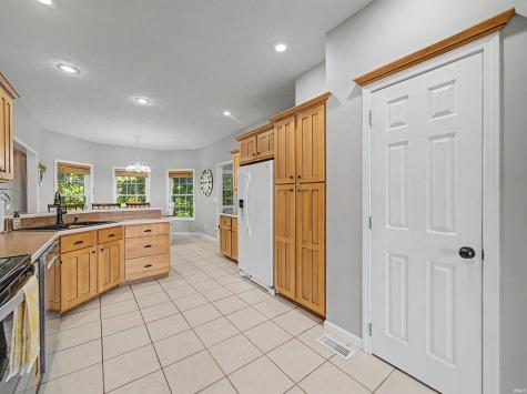 9000 Meghan Court Evansville IN 47712