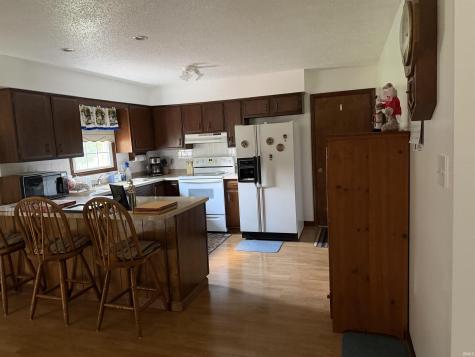 9101 Shoreline Drive Wadesville IN 47638