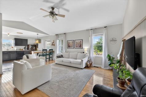 412 E Cardinal Glen Drive Bloomington IN 47401