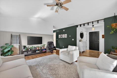 412 E Cardinal Glen Drive Bloomington IN 47401