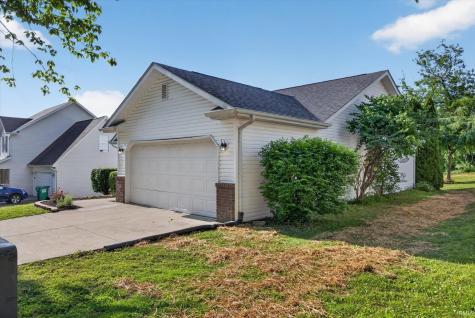 412 E Cardinal Glen Drive Bloomington IN 47401