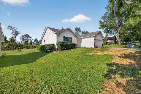 412 E Cardinal Glen Drive Bloomington IN 47401