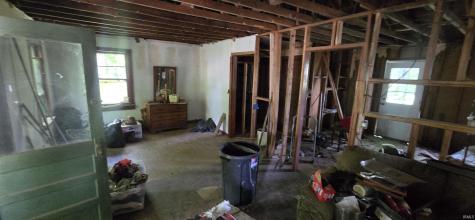818 East Street New Harmony IN 47631