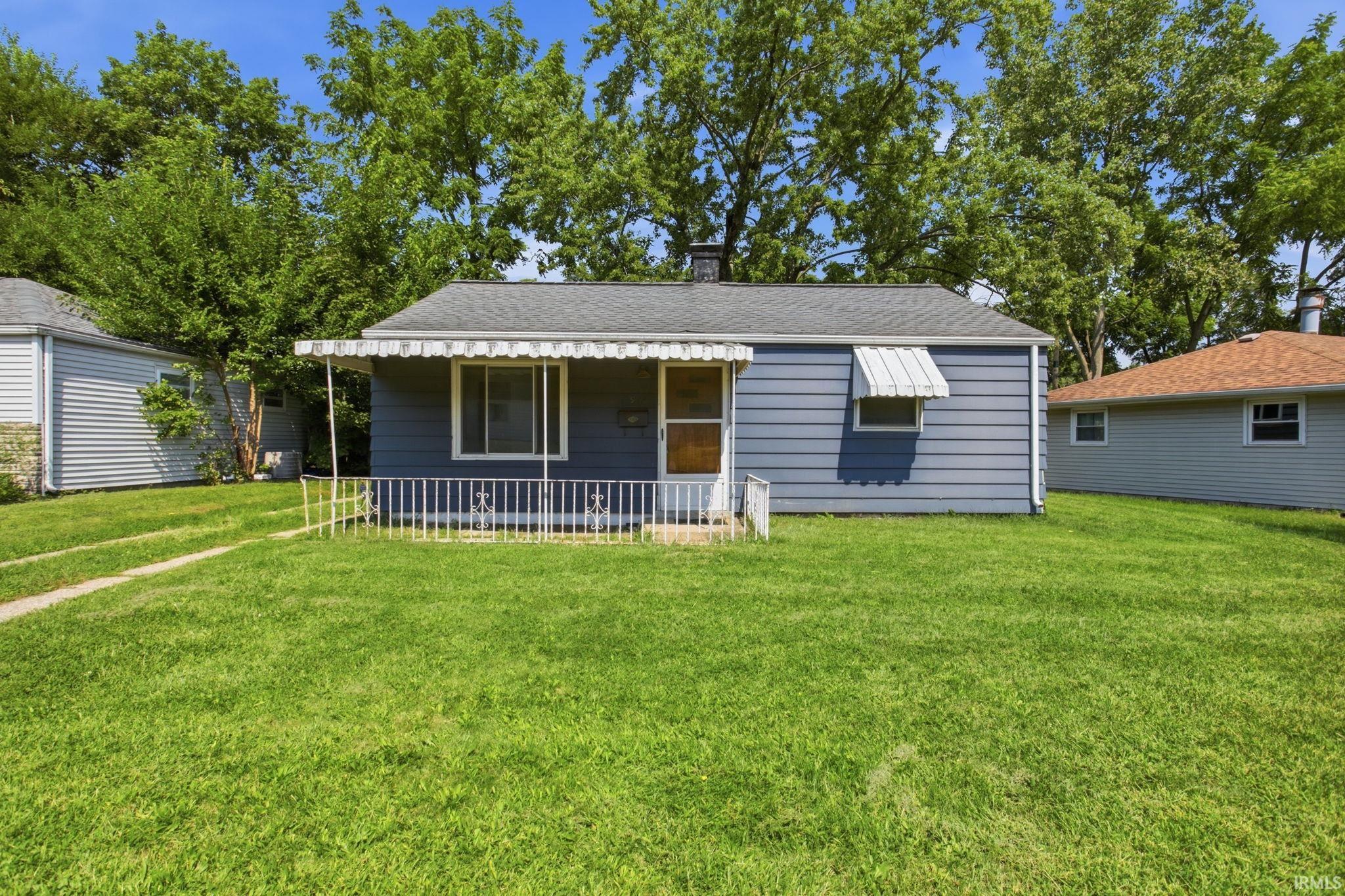 919 Dover Drive South Bend IN 46614