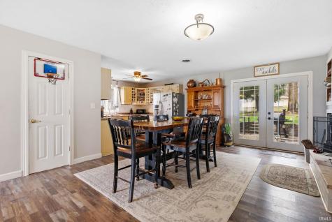 6907 E South Barbee Drive Pierceton IN 46562