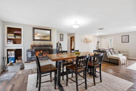 6907 E South Barbee Drive Pierceton IN 46562