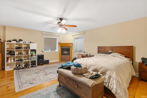 6907 E South Barbee Drive Pierceton IN 46562