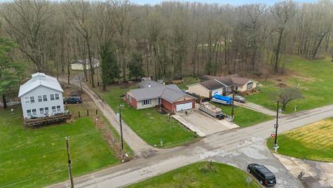 6907 E South Barbee Drive Pierceton IN 46562