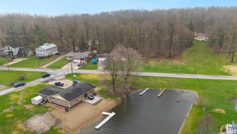 6907 E South Barbee Drive Pierceton IN 46562