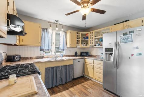 6907 E South Barbee Drive Pierceton IN 46562