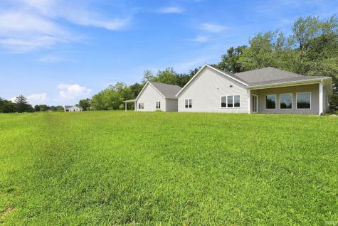 2210 E 250 N Road Bluffton IN 46714
