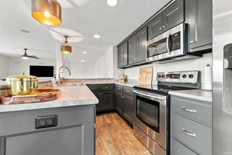 14920 Whisper Rock Boulevard Fort Wayne IN 46845