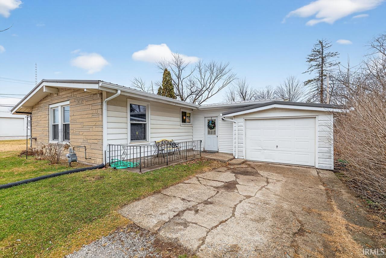 1674 Toledo Road Elkhart IN 46516