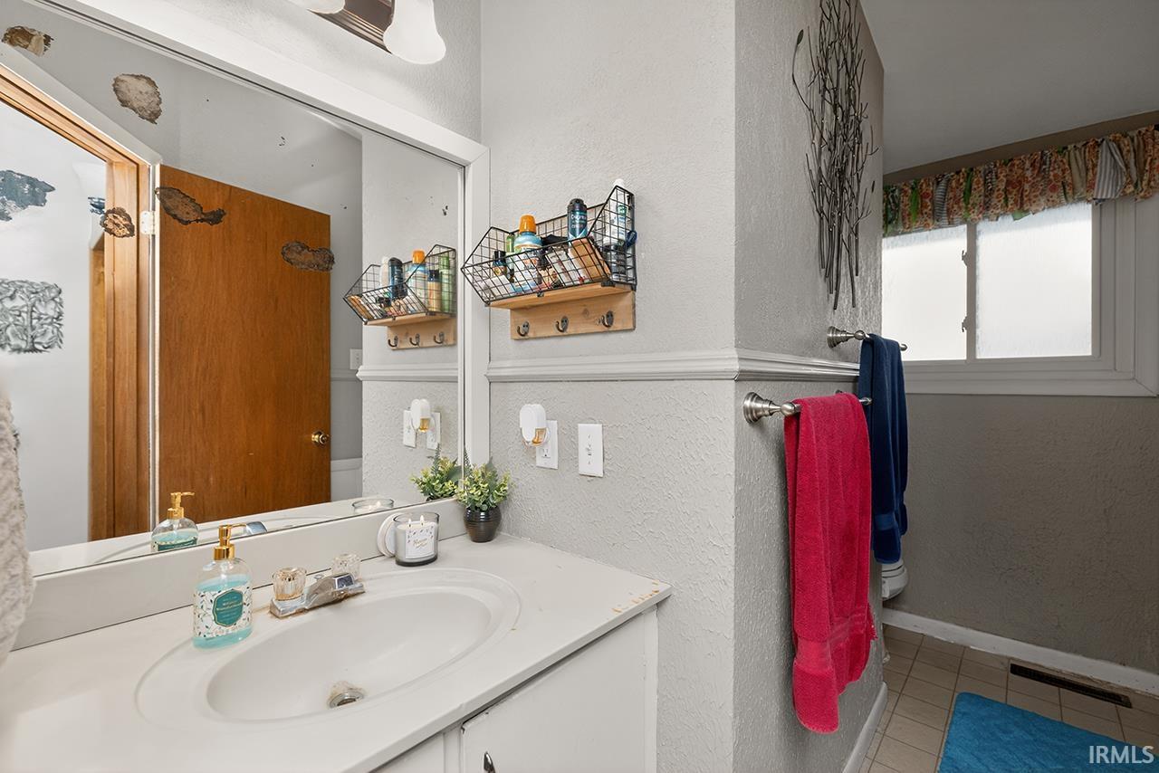 1674 Toledo Road Elkhart IN 46516
