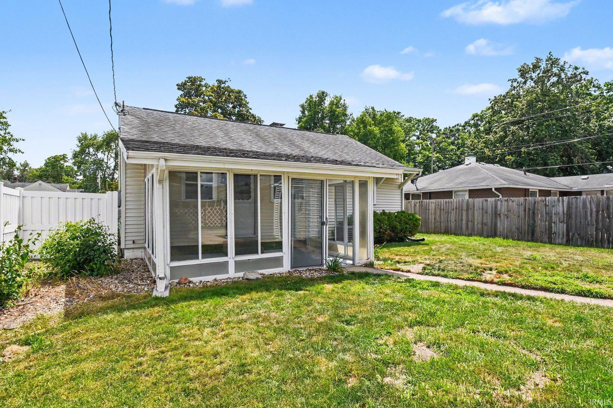 1534 Kilbourn Street Elkhart IN 46514